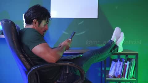 andres    online show from December 4, 2024, 5:55 pm