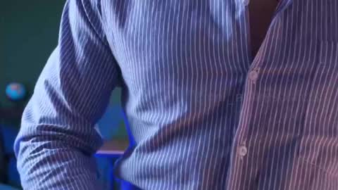 andres    online show from December 17, 2024, 6:09 pm