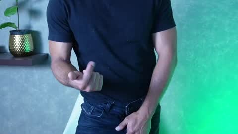 andres    online show from April 22, 2026, 8:43 pm