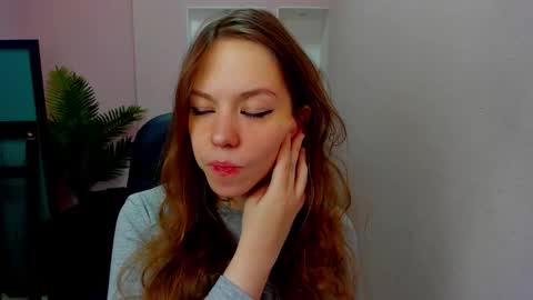 horror flying on the wings of the night.... online show from December 5, 2025, 10:46 am