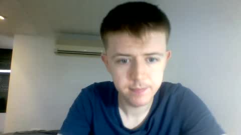 Snapshot of personal_toy chatting on August 2, 2026, 5:33 pm personal_toy online show from August 2, 2026, 5:33 pm