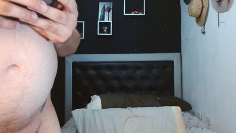 Carlos online show from February 8, 2025, 9:57 pm