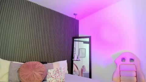 Lizza online show from September 9, 2025, 11:32 am