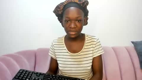 Snapshot of perverted_sweet chatting on June 30, 2026, 4:19 pm perverted_sweet online show from June 30, 2026, 4:19 pm