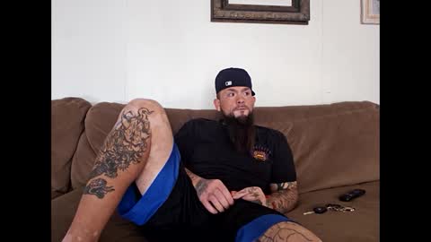 AKA perverted Step Daddy online show from December 28, 2024, 3:37 pm