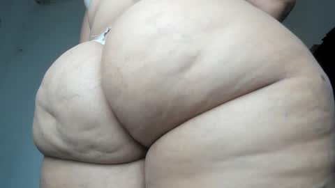  Alexandra  online show from February 8, 2026, 4:32 pm