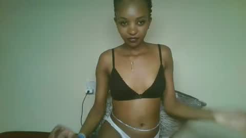 Snapshot of petal_palette chatting on June 14, 2026, 7:16 pm Lolly online show from June 14, 2026, 7:16 pm