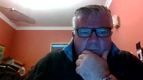 Snapshot of pete112991 chatting on October 22, 2025, 12:05 pm pete112991 online show from October 22, 2025, 12:05 pm