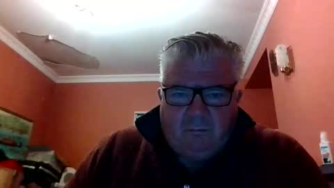 Snapshot of pete112991 chatting on October 27, 2025, 2:21 pm pete112991 online show from October 27, 2025, 2:21 pm