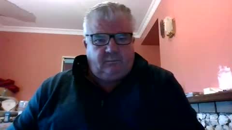 Snapshot of pete112991 chatting on December 1, 2025, 12:10 pm pete112991 online show from December 1, 2025, 12:10 pm