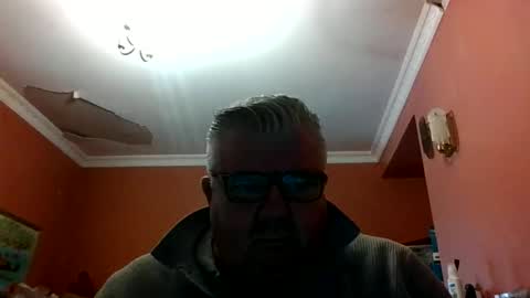 Snapshot of pete112991 chatting on April 6, 2026, 2:18 pm pete112991 online show from April 6, 2026, 2:18 pm