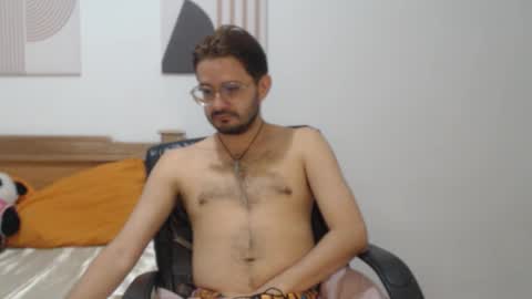 FELIPE online show from November 1, 2025, 1:57 pm
