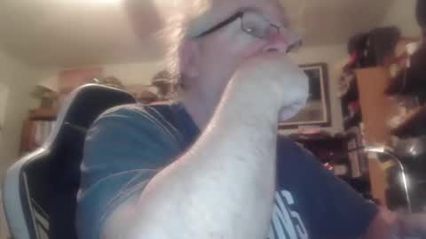 peterinohio57 online show from April 27, 2026, 10:13 am