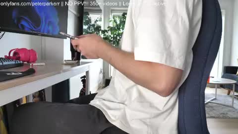Snapshot of peterparkerrxox chatting on June 15, 2026, 10:23 pm Peter Parker online show from June 15, 2026, 10:23 pm