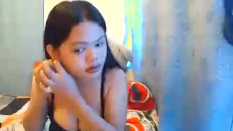 Snapshot of petite_angelxxx chatting on July 24, 2026, 4:27 pm petite_angelxxx online show from July 24, 2026, 4:27 pm