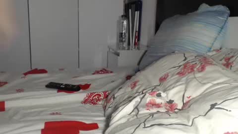 Snapshot of petite_danielle chatting on June 27, 2026, 12:33 pm petite_danielle online show from June 27, 2026, 12:33 pm