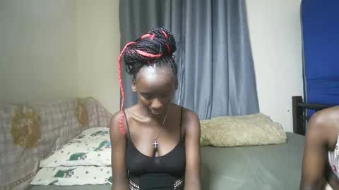 petite_funnie online show from December 2, 2025, 5:19 pm