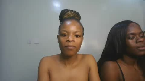 Snapshot of petite_luxe1 chatting on July 26, 2026, 4:47 pm Luxe online show from July 26, 2026, 4:47 pm