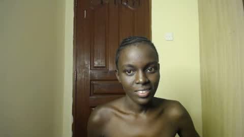 Snapshot of petite_melany chatting on July 8, 2026, 11:48 am Melany online show from July 8, 2026, 11:48 am