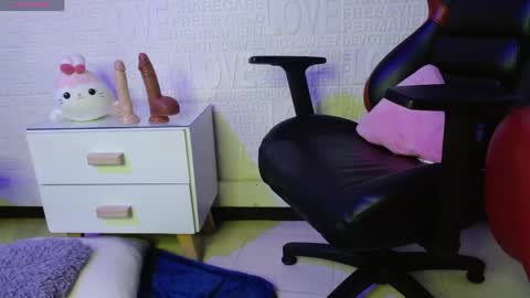 Melody online show from April 17, 2026, 2:20 pm