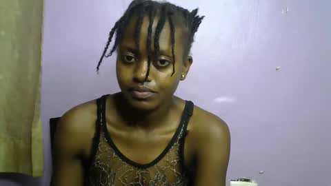 petite_star2 online show from October 23, 2025, 10:30 pm