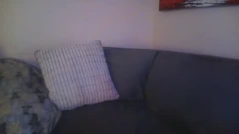 petite treat  online show from February 24, 2026, 7:06 am