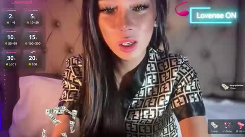 yang yang online show from March 25, 2026, 7:03 am