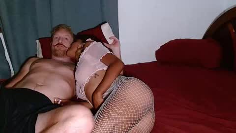 Snapshot of petitebubblegum chatting on February 21, 2025, 1:33 am Caramel princesa online show from February 21, 2025, 1:33 am