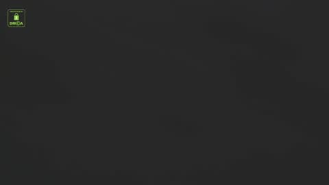 Snapshot of petitecharlize chatting on December 12, 2024, 7:52 am Charlize XL online show from December 12, 2024, 7:52 am