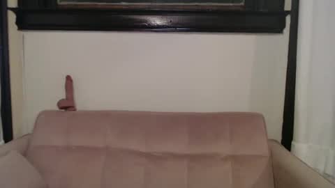 Bella online show from January 18, 2025, 3:31 am