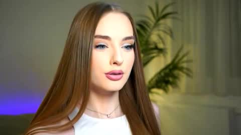 Petitegonwiild online show from December 2, 2025, 9:21 pm