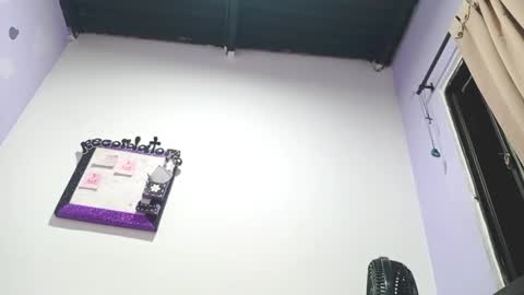 danna online show from December 17, 2024, 5:51 am