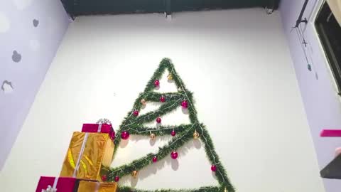 danna online show from December 30, 2024, 7:48 am