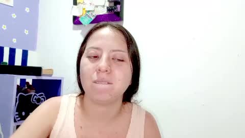 Snapshot of petiteivoryqueen chatting on July 22, 2026, 6:16 am danna online show from July 22, 2026, 6:16 am