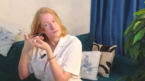 Elza online show from November 15, 2025, 6:59 pm