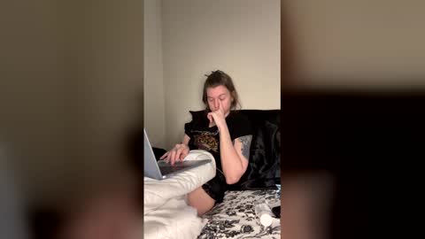 I am very new and dont know what im doing lol online show from April 15, 2026, 7:58 pm