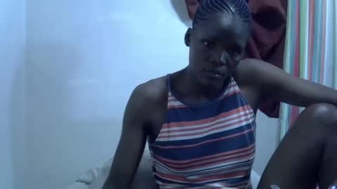 Snapshot of petiteslim2 chatting on April 29, 2026, 6:06 am petiteslim2 online show from April 29, 2026, 6:06 am
