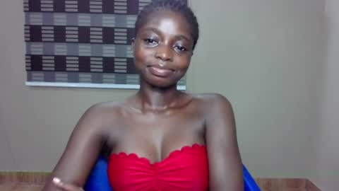 Snapshot of petitexxebony chatting on June 13, 2026, 4:43 am petitexxebony online show from June 13, 2026, 4:43 am