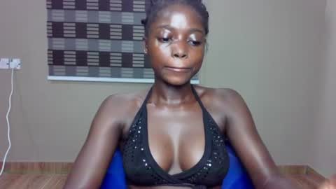 Snapshot of petitexxebony chatting on June 29, 2026, 7:36 pm petitexxebony online show from June 29, 2026, 7:36 pm