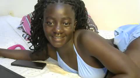 petitte_gyaal online show from October 11, 2025, 4:27 pm