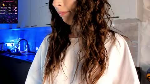 Emma online show from December 30, 2024, 2:08 pm