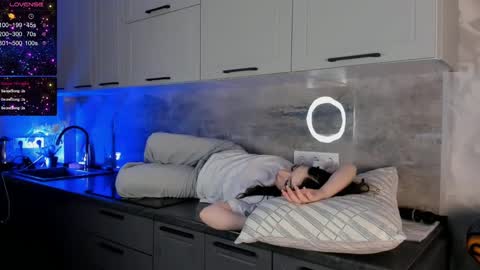 Emma online show from December 30, 2024, 11:17 pm