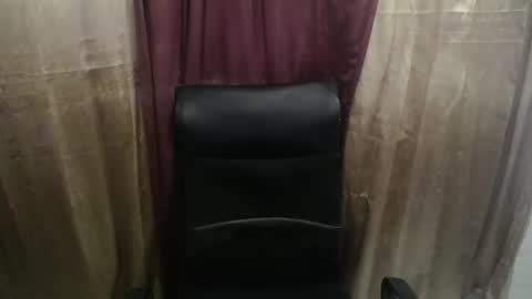 petty_boy777 online show from January 10, 2026, 2:13 am