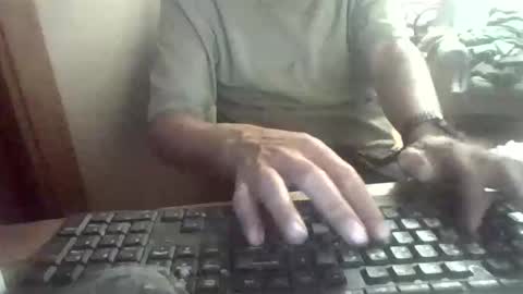 Snapshot of peyo873996 chatting on April 22, 2026, 7:26 pm peyo873996 online show from April 22, 2026, 7:26 pm