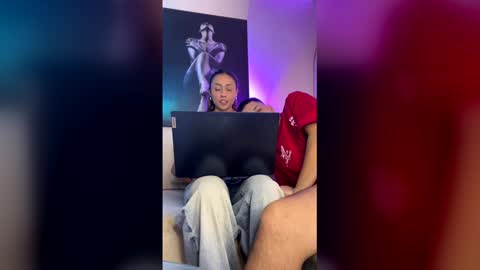 Peyton   online show from April 24, 2026, 11:51 pm