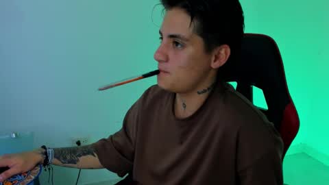 peytonbox online show from October 18, 2025, 12:28 pm