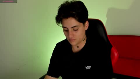 peytonbox online show from November 21, 2025, 11:42 am