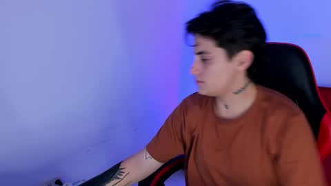 peytonbox online show from December 4, 2025, 11:19 am