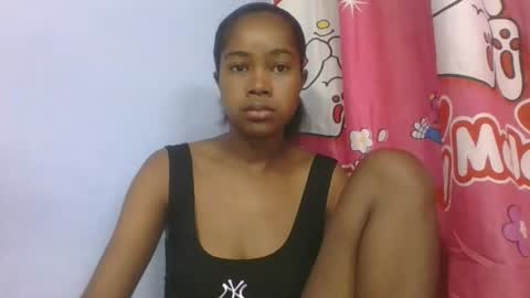 phania185885 online show from April 19, 2026, 4:34 am