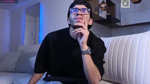 phantom_bigger1 online show from January 31, 2025, 11:13 am